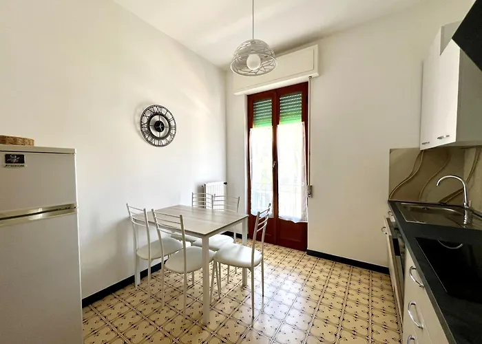 Lella Con Parcheggio